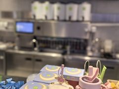 -奈雪的茶(亨特国际广场店)