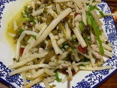 太湖芦苇根炒肉丝-呼吸森林·生态农庄农家乐私房菜