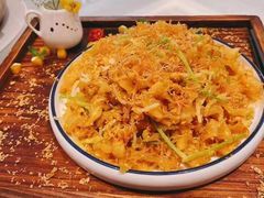 -榕树下海鲜馆(坪山路店)