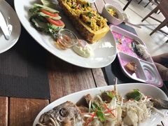 炸鲈鱼-Kata cuit Restaurant