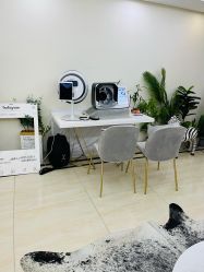 -VE专注问题肌·赛诺龙&科学美肤中心