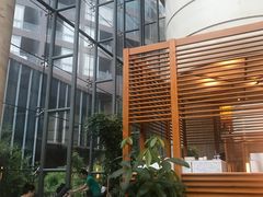 -松山湖凯悦酒店·Café自助餐厅·周末火舞秀表演