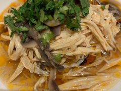 腐竹炝蘑菇-老吉士(环贸iapm店)