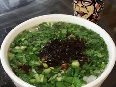 -牛一嘴·兰州牛肉面·大盘鸡(财富中心店)