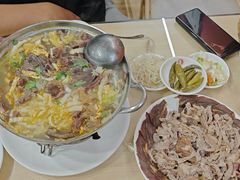 -闫家驴肉老店(华电一校店)