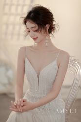 -艾米丽婚纱礼服