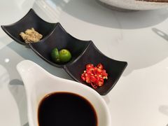 -洪氏嗨捞·广东猪肚鸡·椰子鸡火锅(西咸万象城店)