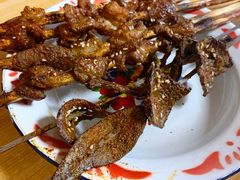 红柳烤肉-老钟家烤羊排·敦伊阁清真餐厅胡羊焖饼