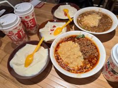 -周小波重庆小面·重庆名小吃(邹容路店)