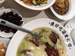 -江渔儿酸菜鱼(曜一城店)