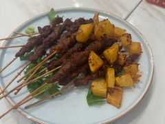 -犇逸·乐山跷脚牛肉·四川现炒(览海店)