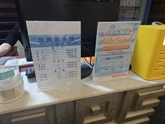 -蓝海豚游泳俱乐部(南京西路店)