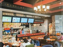 大堂-西西弗书店&矢量咖啡(凯德晶萃广场店)