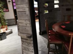 大堂-川流不息·地道川菜·小龙虾(新松江路店)