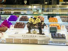 面包甜点陈列柜-GODIVA(国际金融中心店)