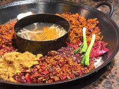 -椒香城门口老火锅(长寿路店)