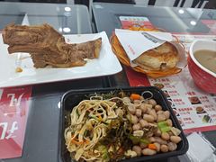 -孔一凡·手工饺子(时尚明苑店)