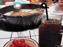 -九街淑芬掌中宝串串公司(内街文化创意园店)