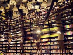 -钟书阁(松江泰晤士小镇店)