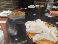 -东口码头·烧鸽子·鱼头泡饼·地方菜(金鹰悦城店)