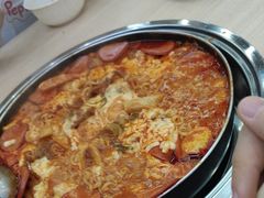 -三清洞摩西韩式年糕火锅(威高广场店)