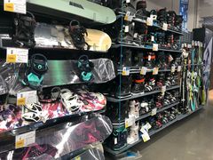 -迪卡侬(西三旗店)