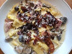 -ROAST coffee & eatery
