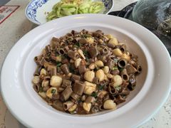 海肠贝丁捞饭-巧克力渔家.小船海鲜胶东菜(万平口店)