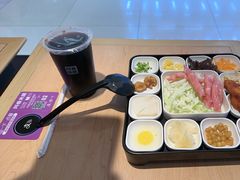 -阿香米线(凯德广场.1818店)