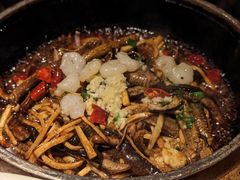 石锅爆鳝丝-老头儿油爆虾·知味杭州(爱琴海购物中心)