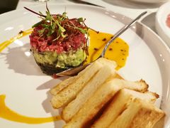 牛肉塔塔配牛油果黑橄榄酱-Solo(衡山路店)