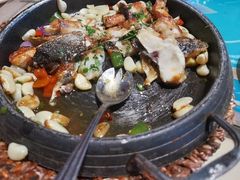 -年辉渔村·非遗传承餐厅(新丰江店)