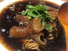 招牌红烧半筋牛肉面-厝内小眷村(天河南一路店)