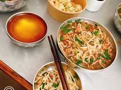 -正宗杨记普洱酸醋米线(总店)