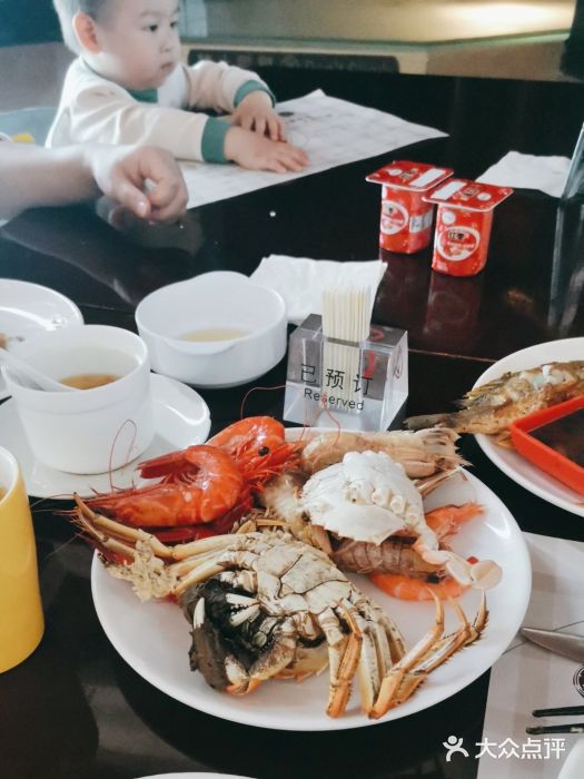荣誉国际酒店-云顶旋转餐厅图片