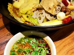 -万记麻辣烫国展总店