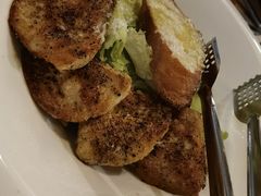 煎鸡胸牛油果色拉-BONAZZA 意大利餐厅