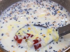 -白翔甜食店