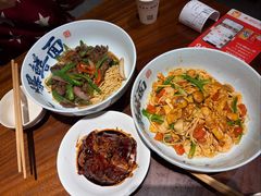 -李犟大爆鳝面·手工蟹黄包(湖滨西湖店)