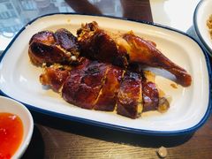 港式怀旧脆皮鸡-皇后餐厅-煲仔·小菜·打边炉(古北店)