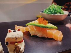 牛油果三文鱼寿司-戏作寿司(观音桥店)