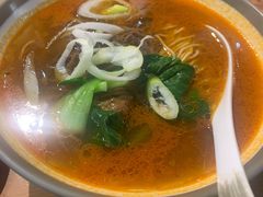 -弄堂咪道-饭香·面香·馄饨香(兴梅店)