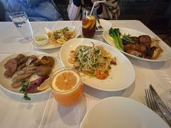-WOLFGANG PUCK KITCHEN & BAR(迪士尼小镇店)