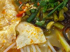 -爱民螺蛳粉(梧州国泰广场店)