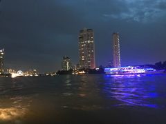 -曼谷湄南河畔华美达广场酒店