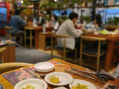 大堂-万兴佳烤肉·长白山老味道(东岸里店)