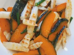 -香山湖渔家大院