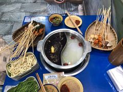 -马路边边·成都串串(翠柏路店)