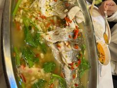 -光海鲜鱼翅餐厅(叻差拉披色路店)