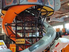 -嗨翻Hi-Fun竞技主题乐园·蹦床亲子生日轰趴(国光1937店)